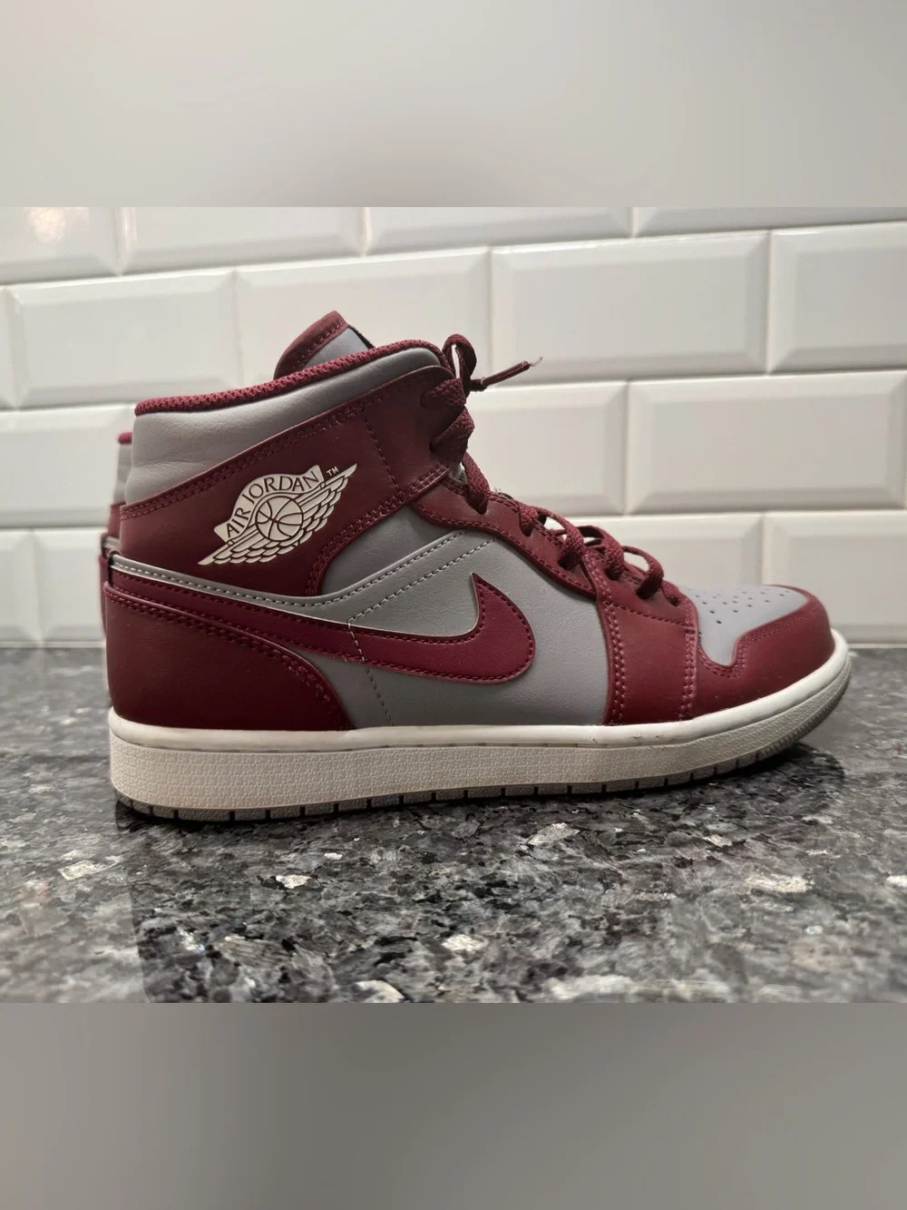 Air Jordan 1 Mid